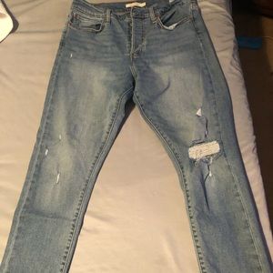 Levi’s Wedgie Skinny size 31 wore once.